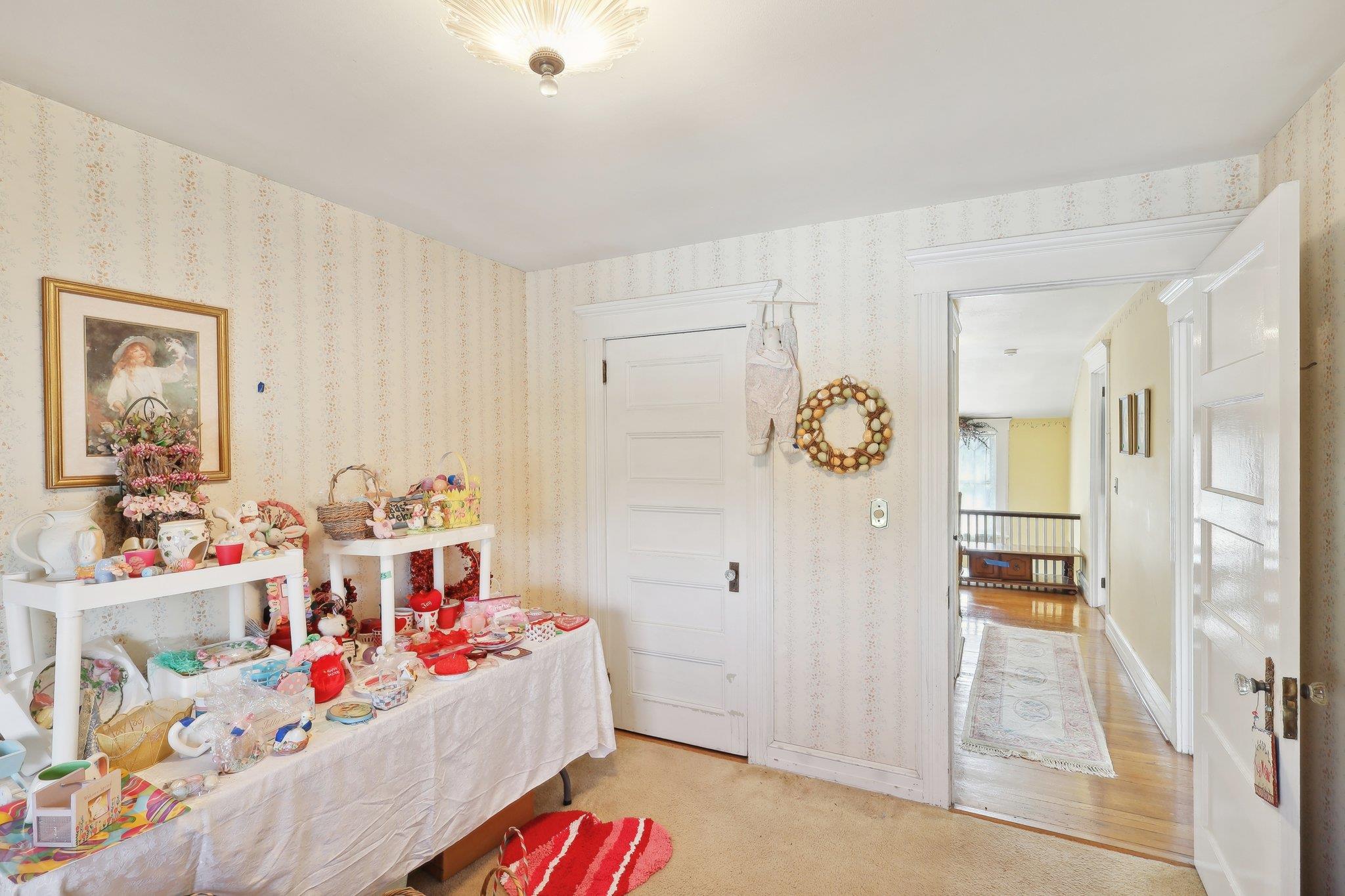 77 Church Avenue, Islip, New York image 33