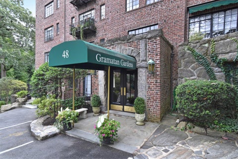 Homes For Sale - 48 Sagamore Road #32<br/> Bronxville, NY 10708