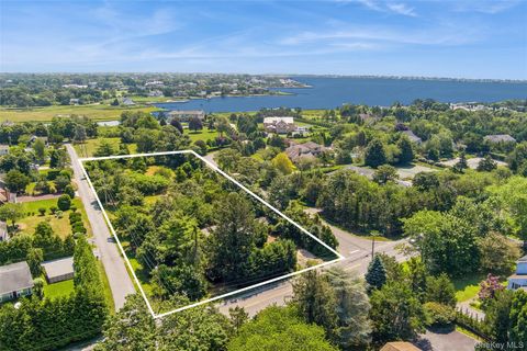 28 Apaucuck Point Road Westhampton NY 11977