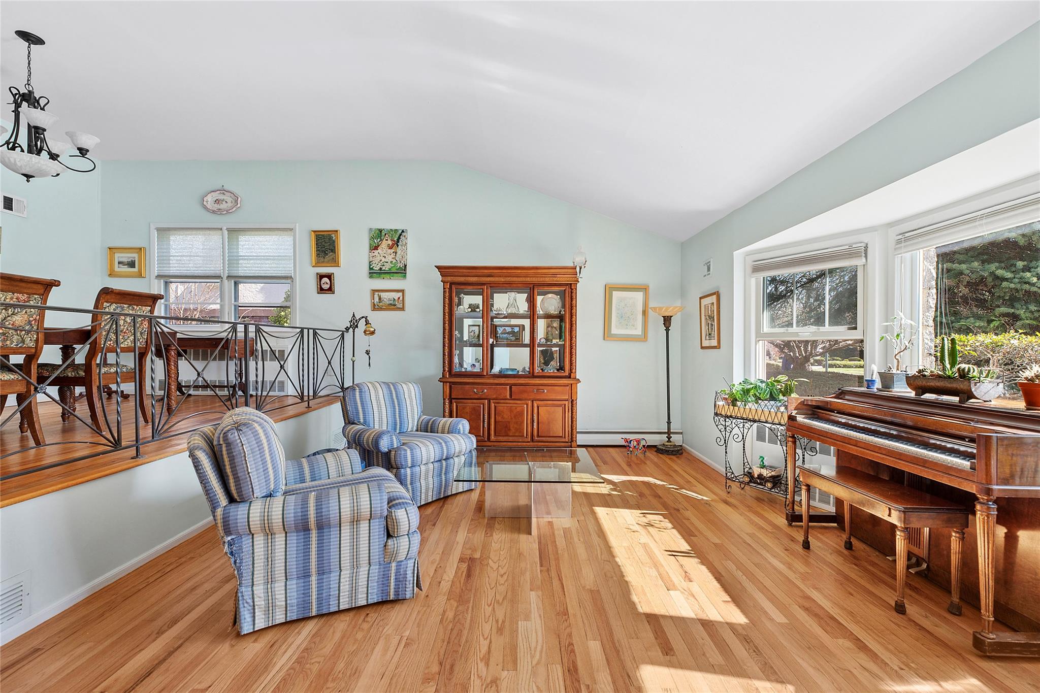 4 Oxford Place, Rockville Centre, New York image 4