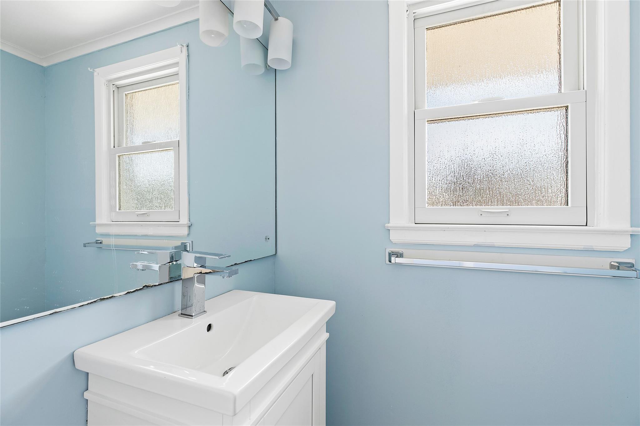 4 Oxford Place, Rockville Centre, New York image 17