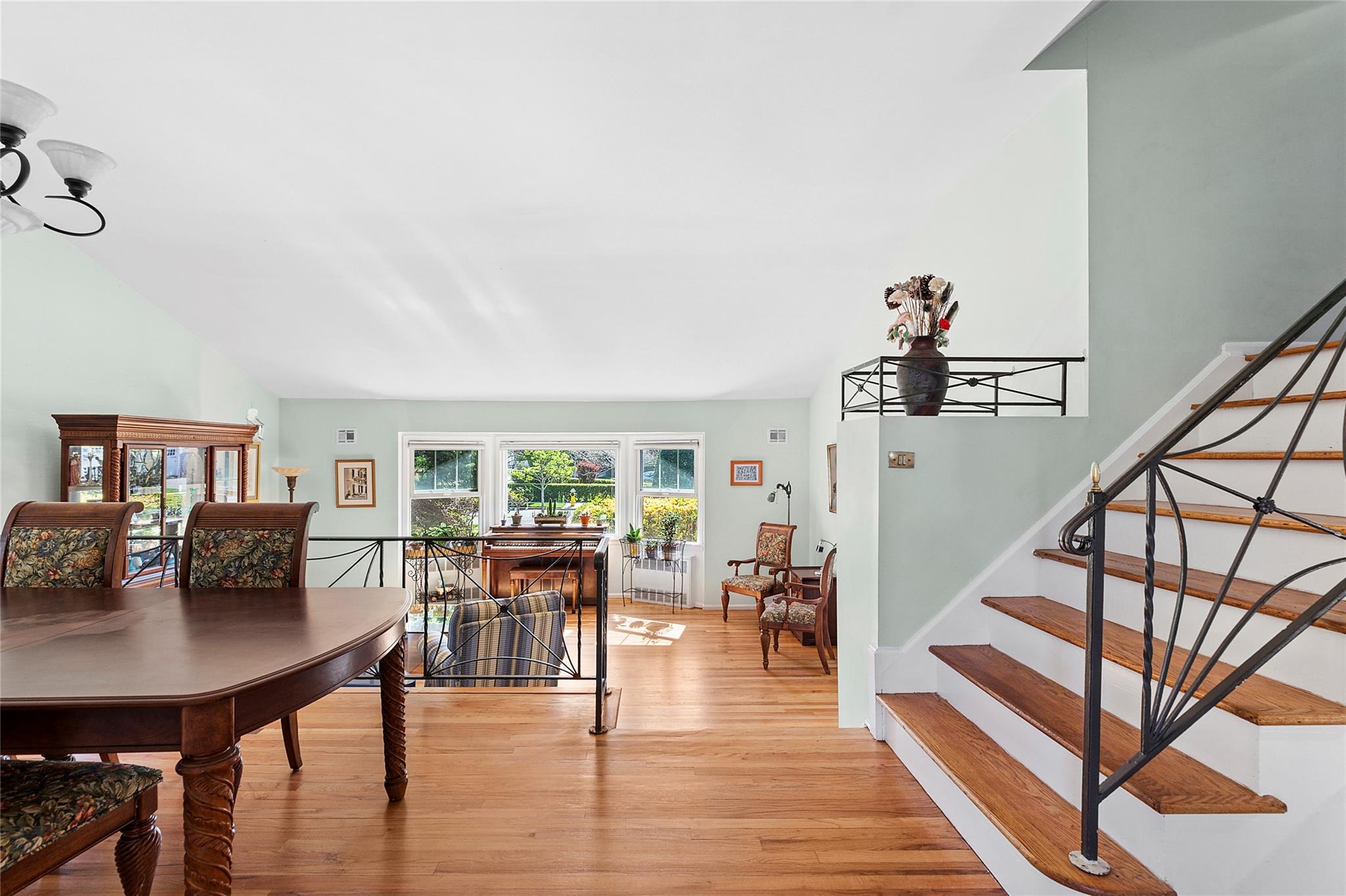 4 Oxford Place, Rockville Centre, New York image 3
