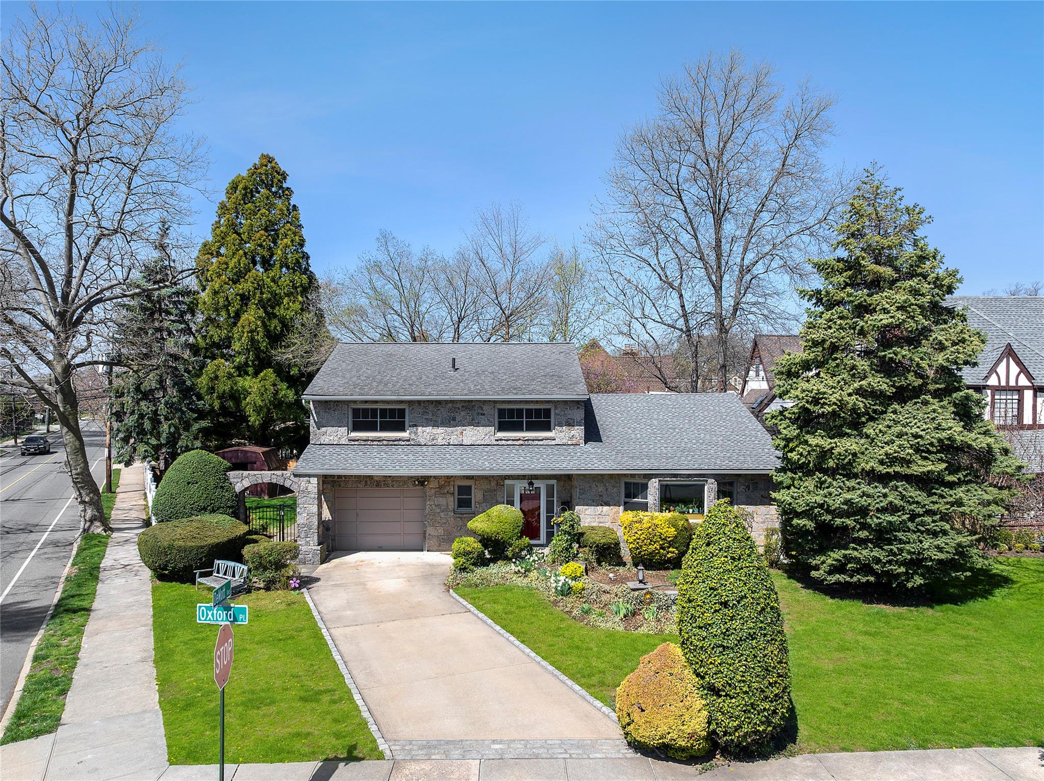 4 Oxford Place, Rockville Centre, New York image 20