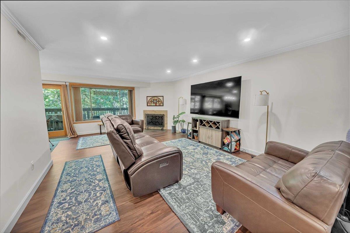 Rental Property at Martling Avenue, Tarrytown, New York - Bedrooms: 2 
Bathrooms: 3 
Rooms: 9  - $5,000 MO.