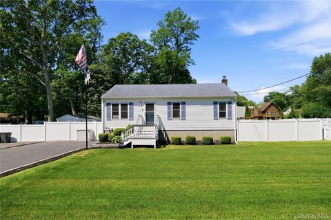 Homes For Sale - 202 Whittier Drive<br/> Mastic Beach, NY 11951