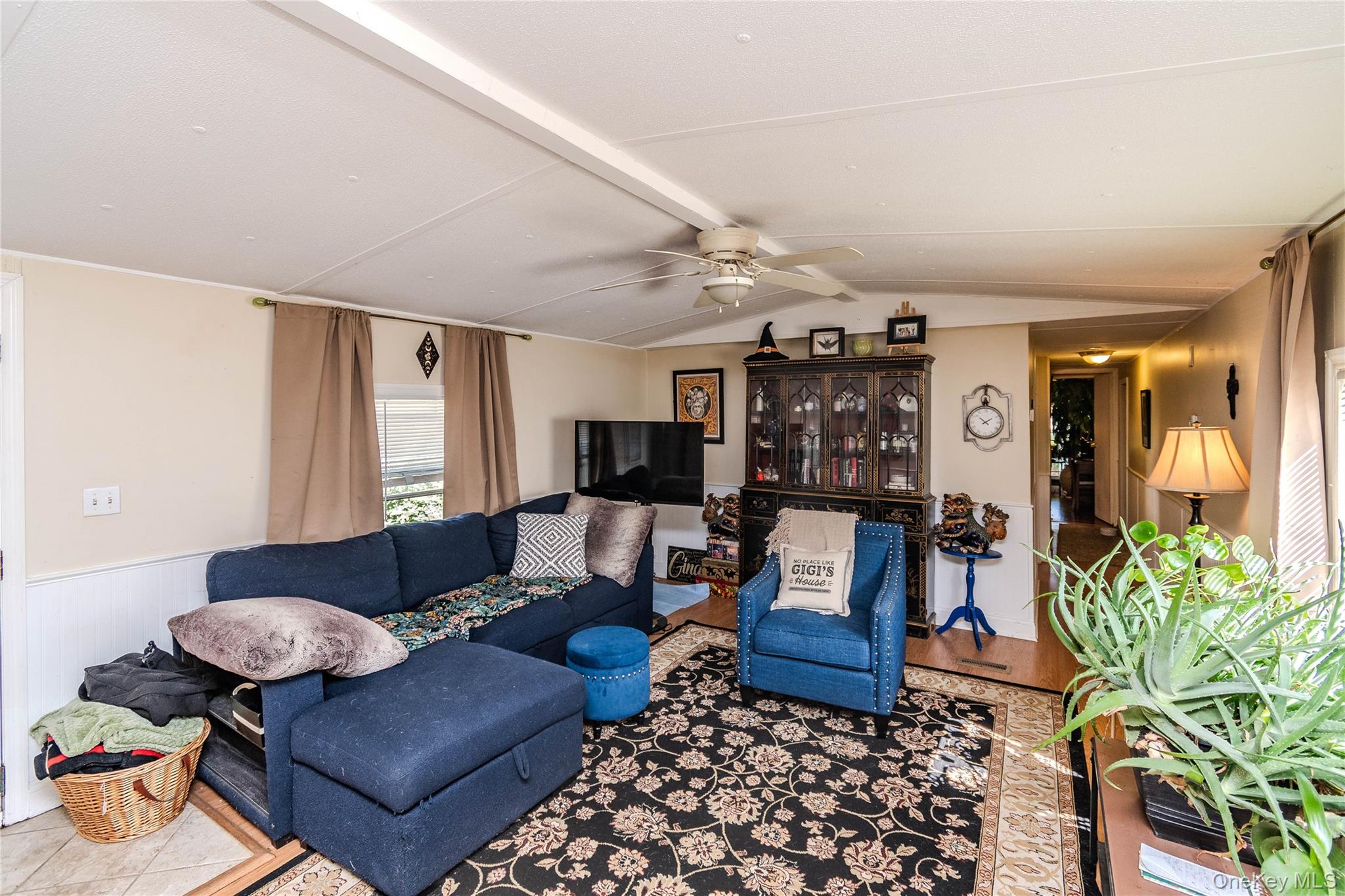 723 Beekman Road 11 - Photo 4