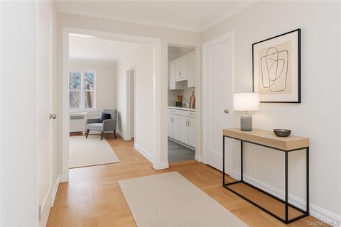 474 W 238th Street 4I Bronx NY 10463