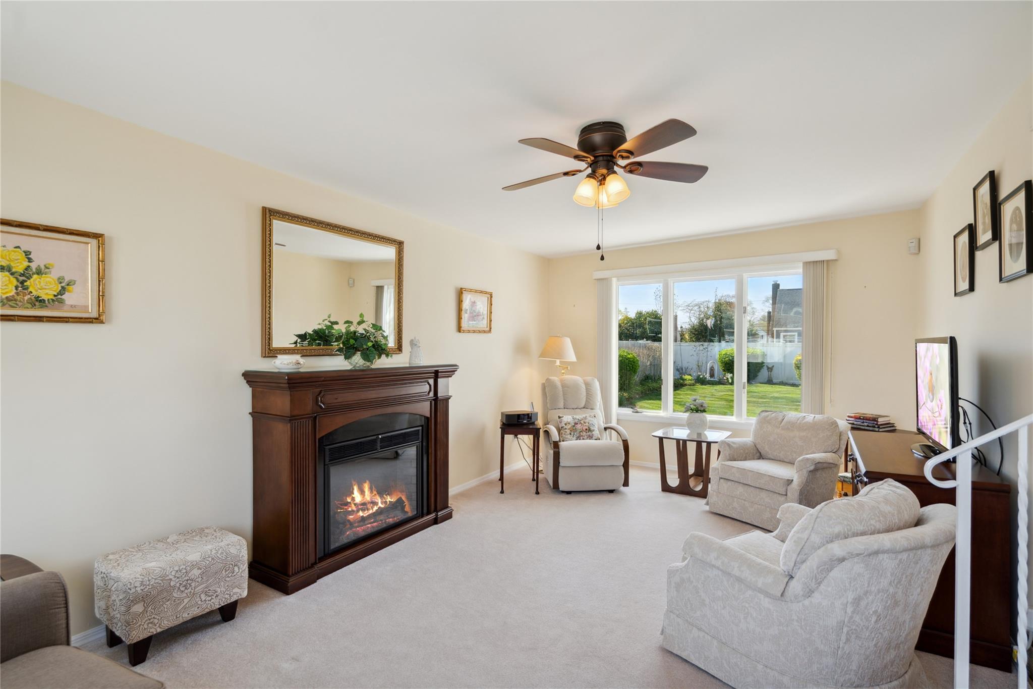 24 Elaine Drive, Sayville, New York image 8