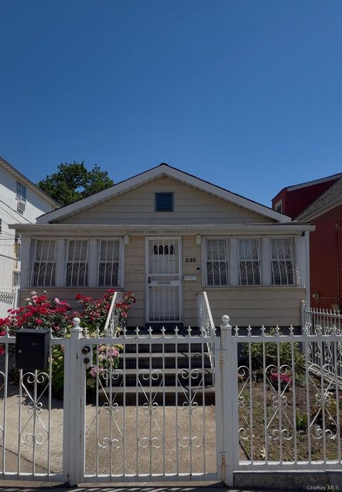 Homes For Sale - 3408 Ely Avenue<br/> Bronx, NY 10469