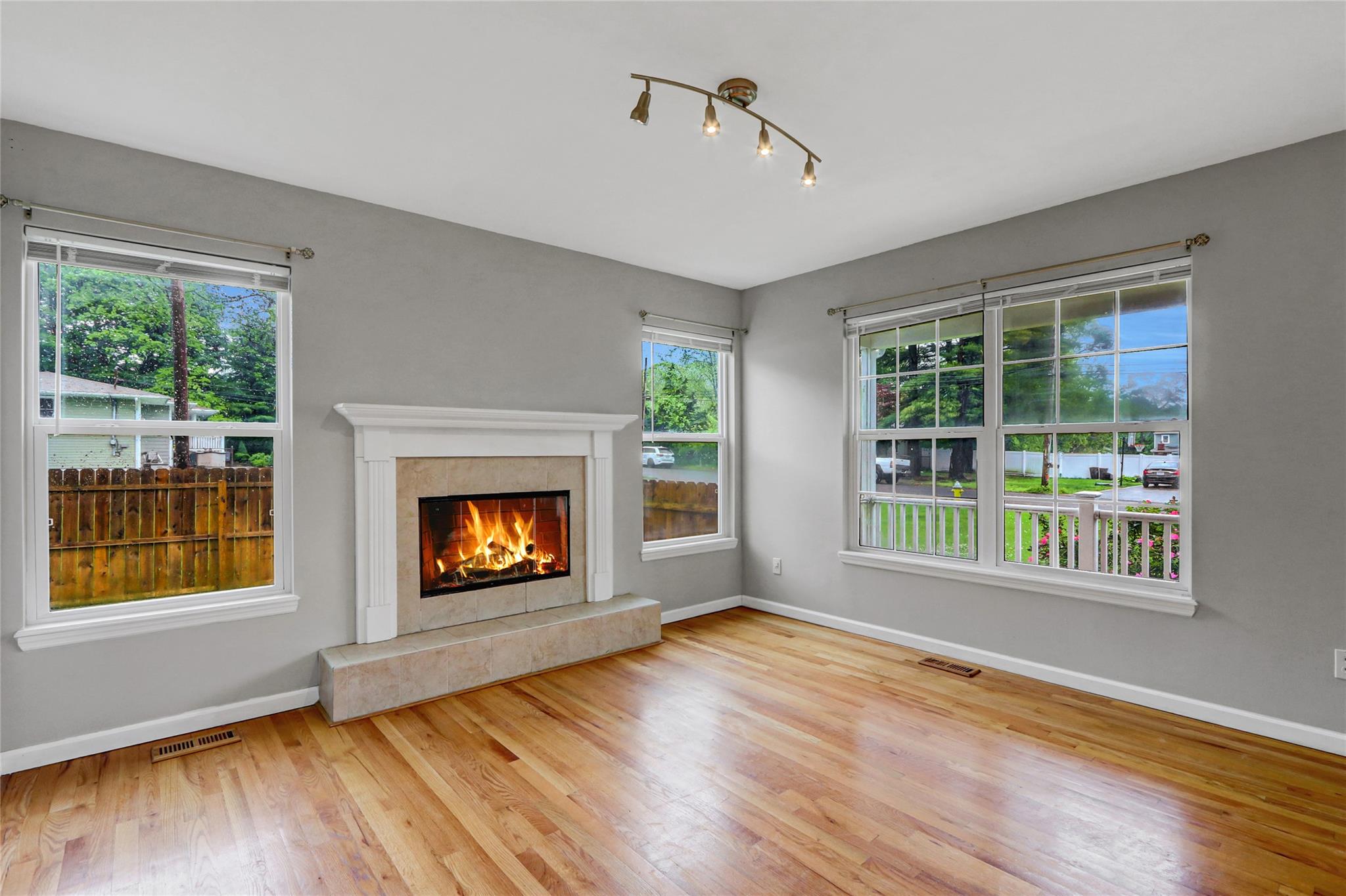 27 Inwood Avenue, Selden, New York image 9