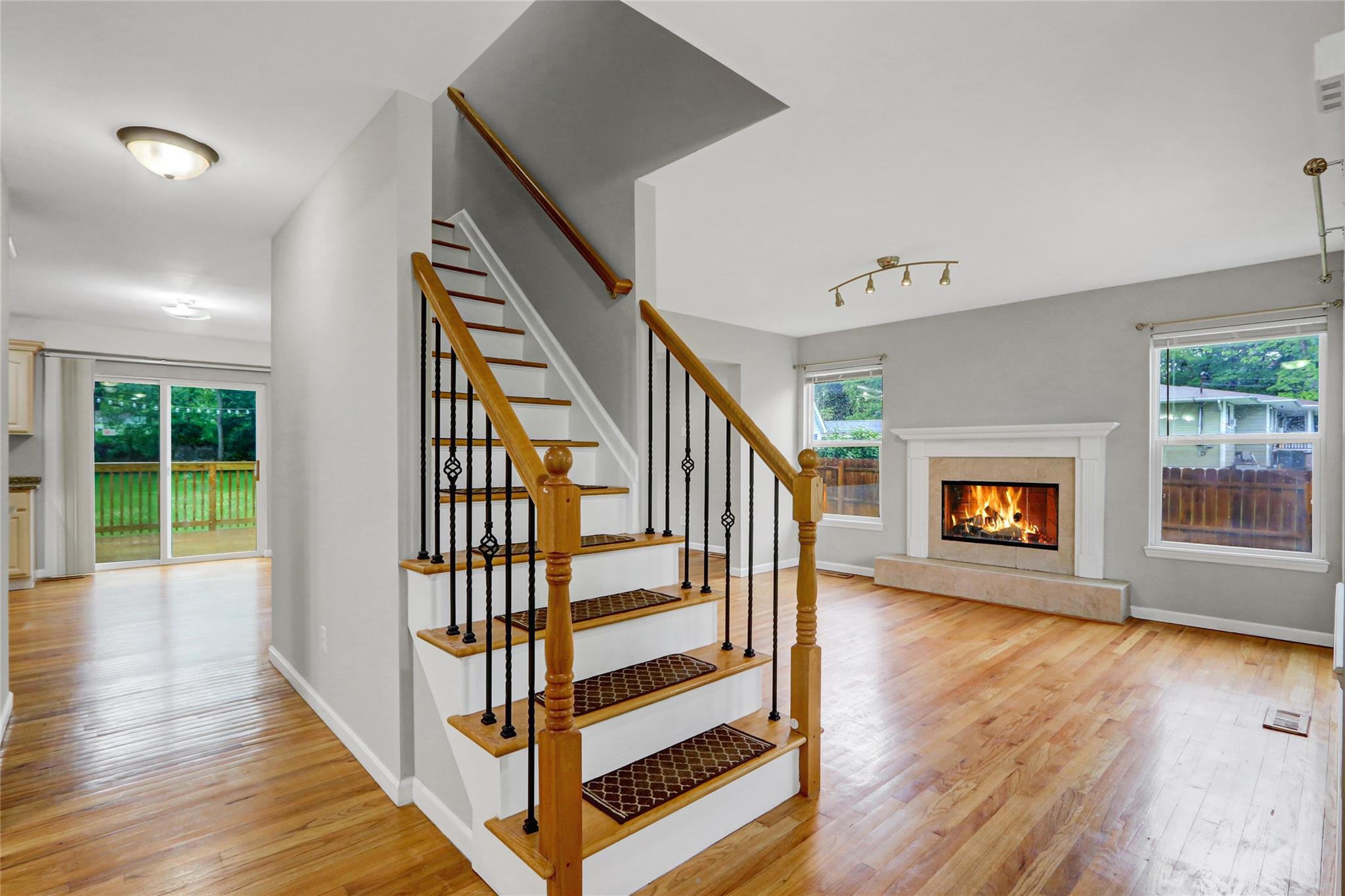 27 Inwood Avenue, Selden, New York image 6
