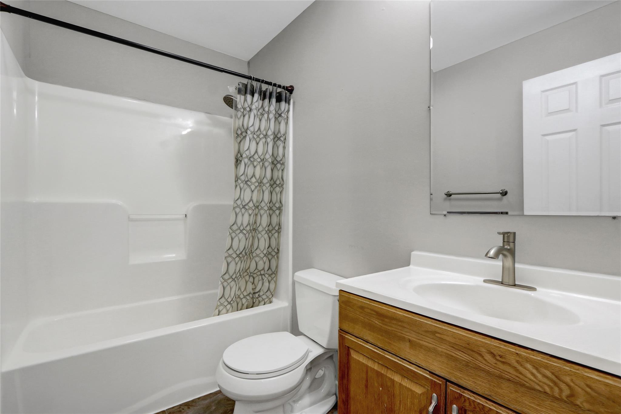 27 Inwood Avenue, Selden, New York image 26