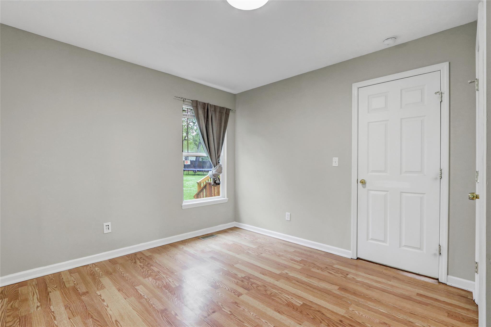 27 Inwood Avenue, Selden, New York image 22