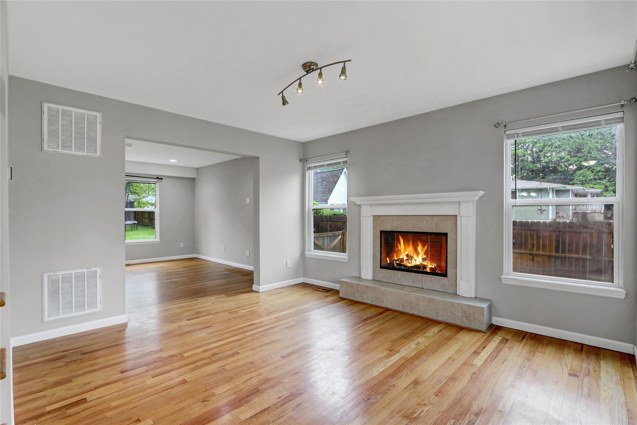 27 Inwood Avenue, Selden, New York image 7