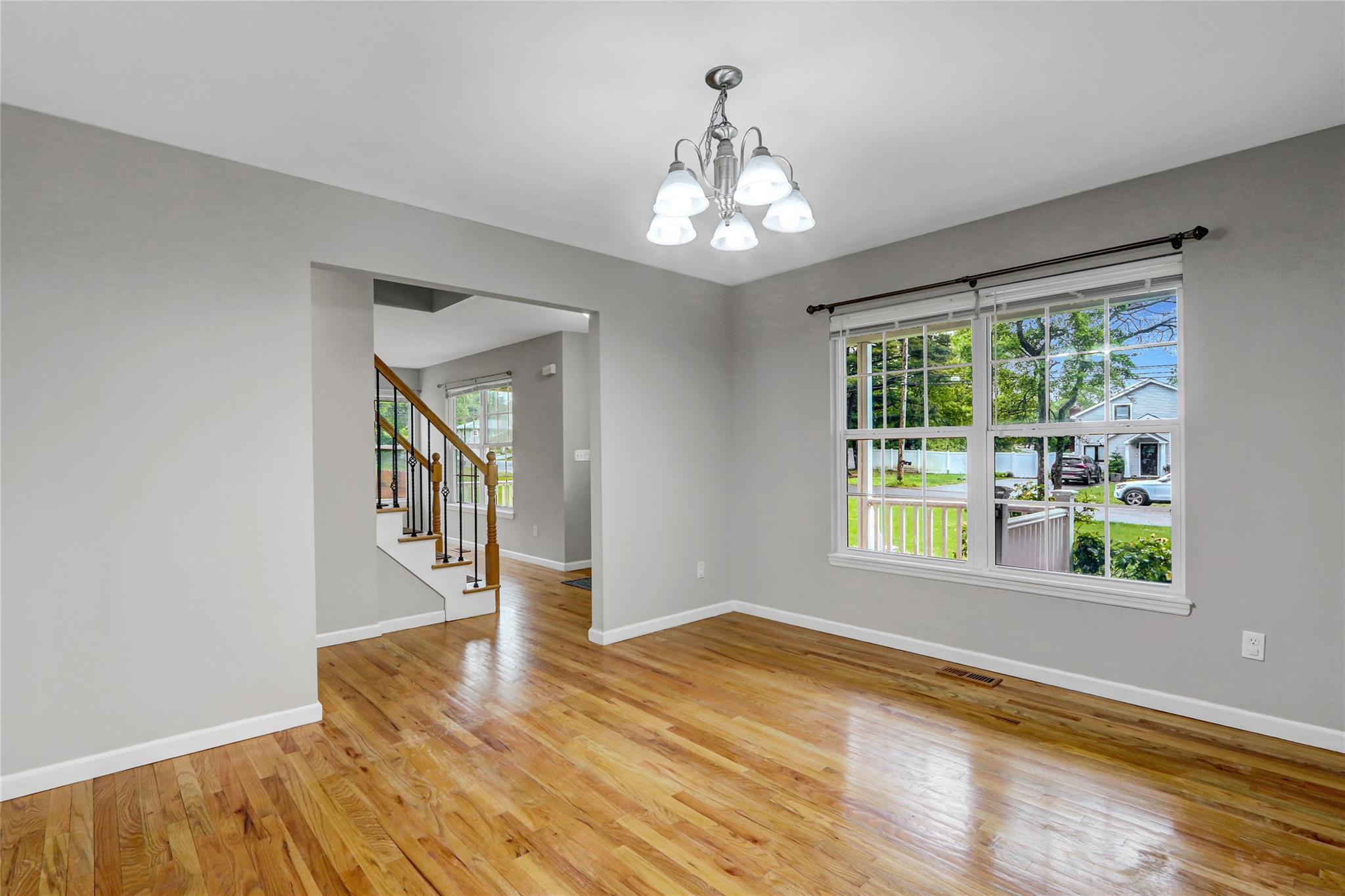 27 Inwood Avenue, Selden, New York image 10