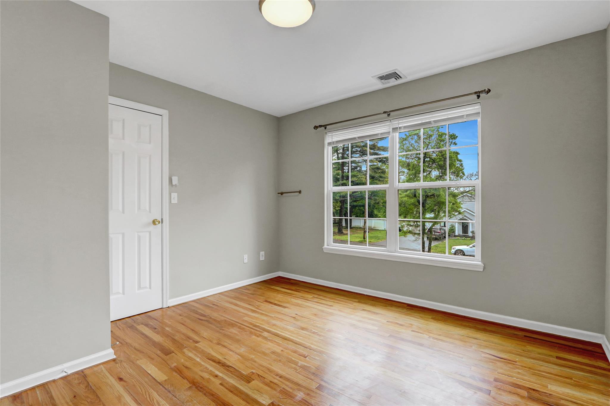 27 Inwood Avenue, Selden, New York image 28