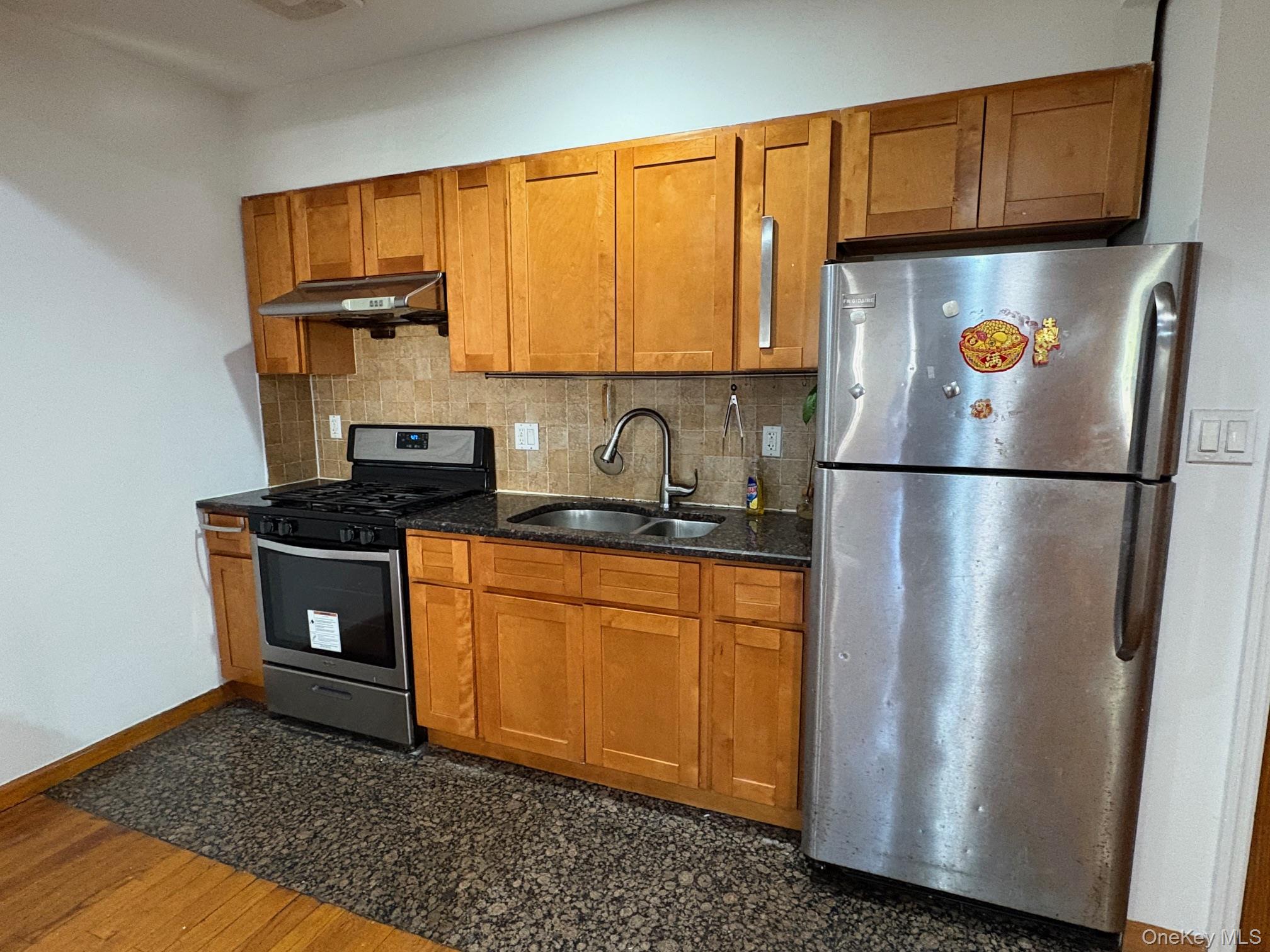 3111 Linden Place 1B