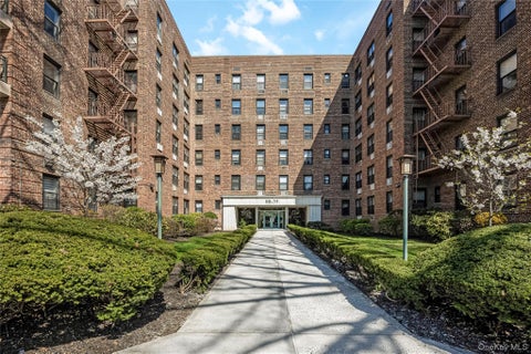 Homes For Sale - 8035 Springfield Boulevard #3C<br/> Bellerose Manor, NY 11427