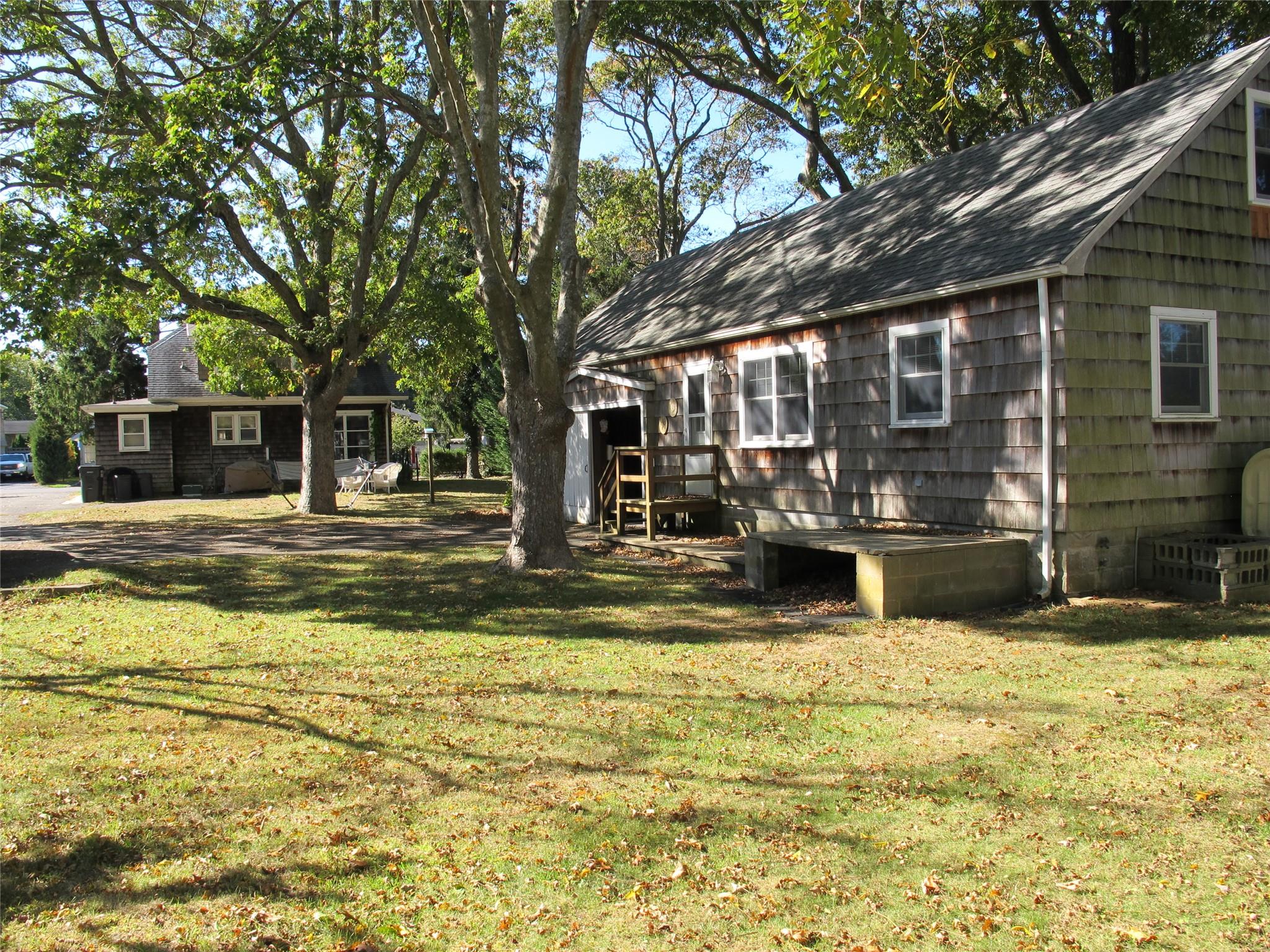 16 Redfield Lane, Westhampton Beach, New York image 8