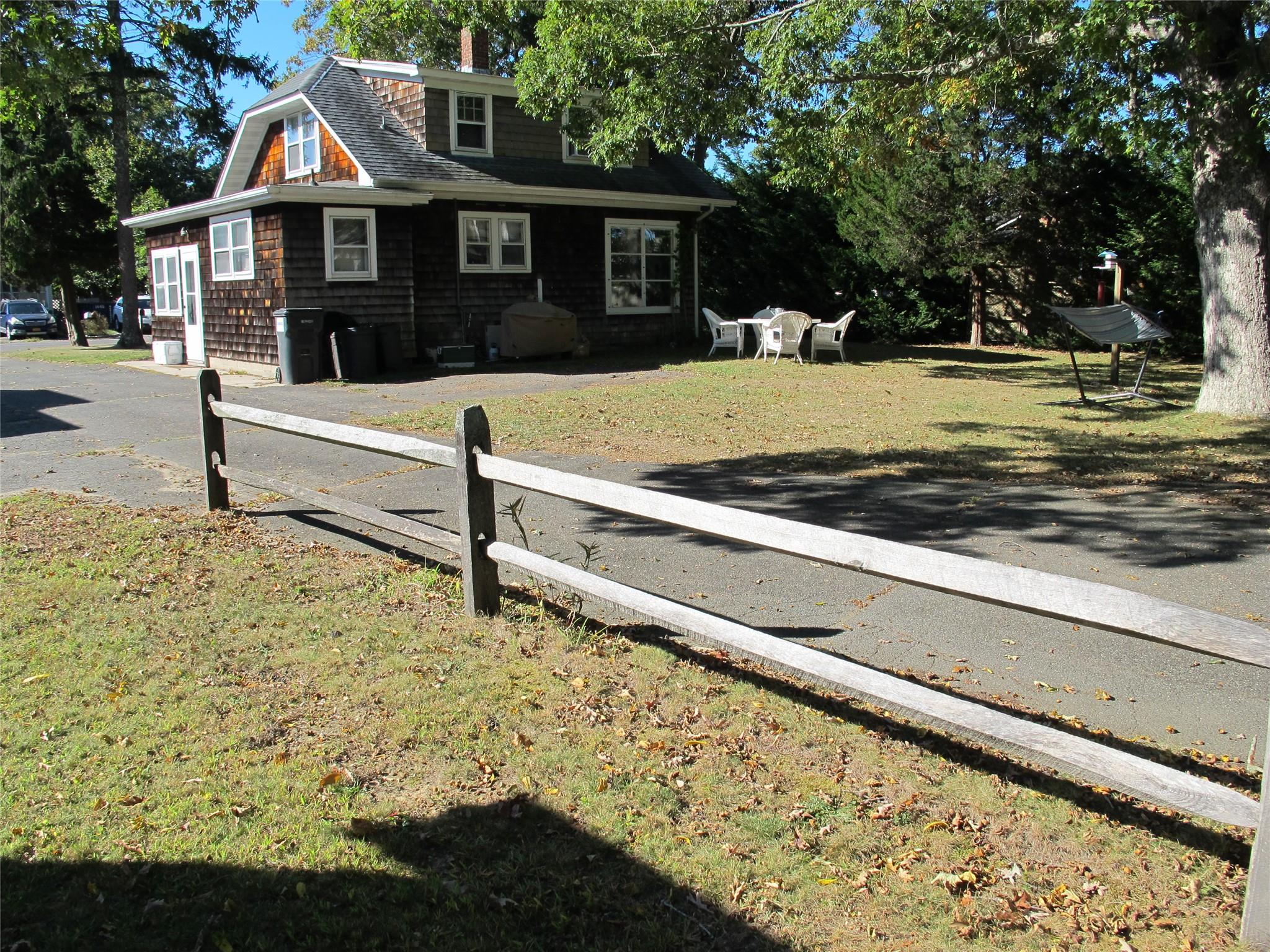 16 Redfield Lane, Westhampton Beach, New York image 2