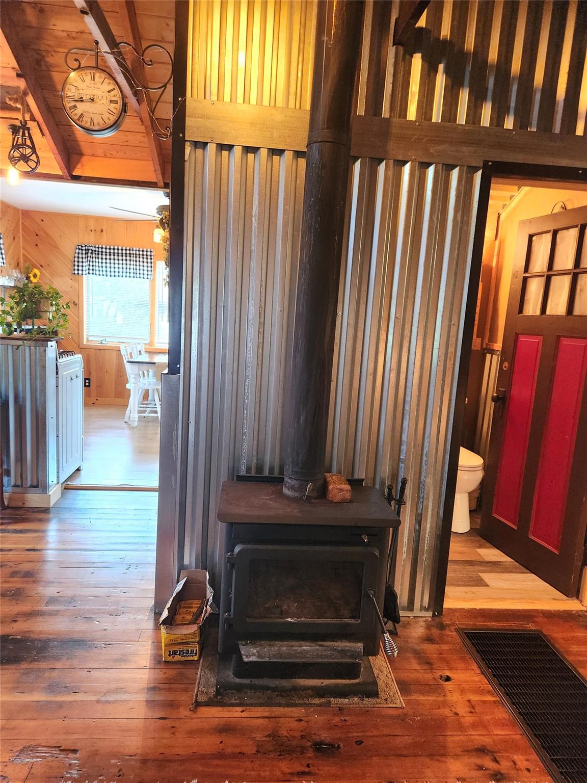 51 E Oak Street, Smallwood, New York image 10
