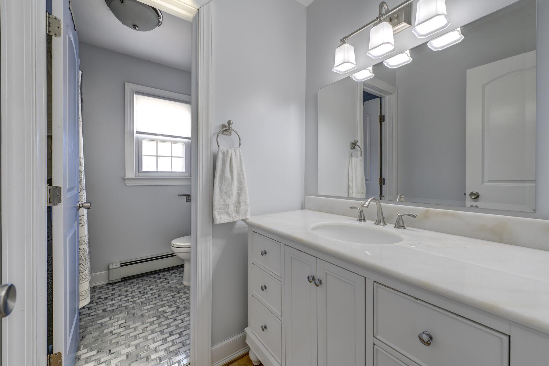 14 Buoy Lane, West Islip, New York image 17