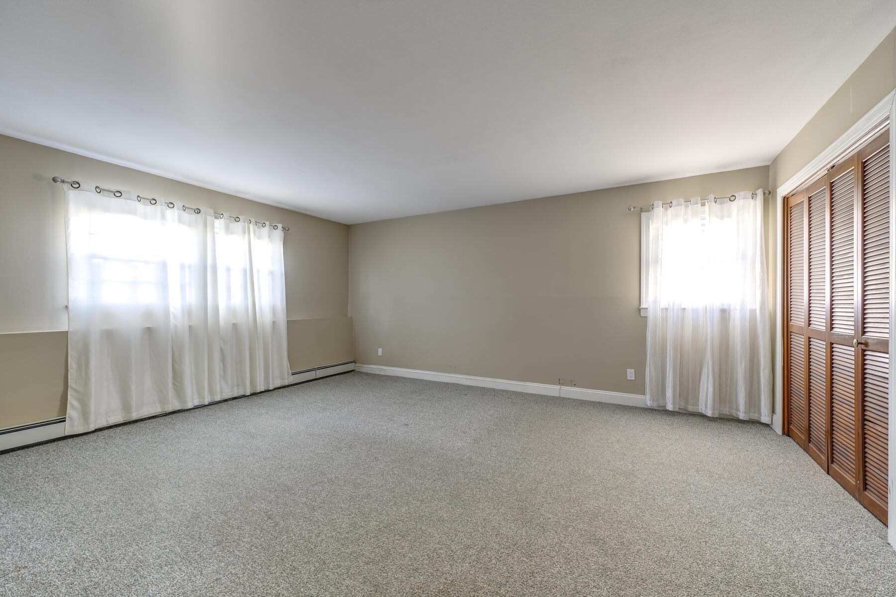14 Buoy Lane, West Islip, New York image 19