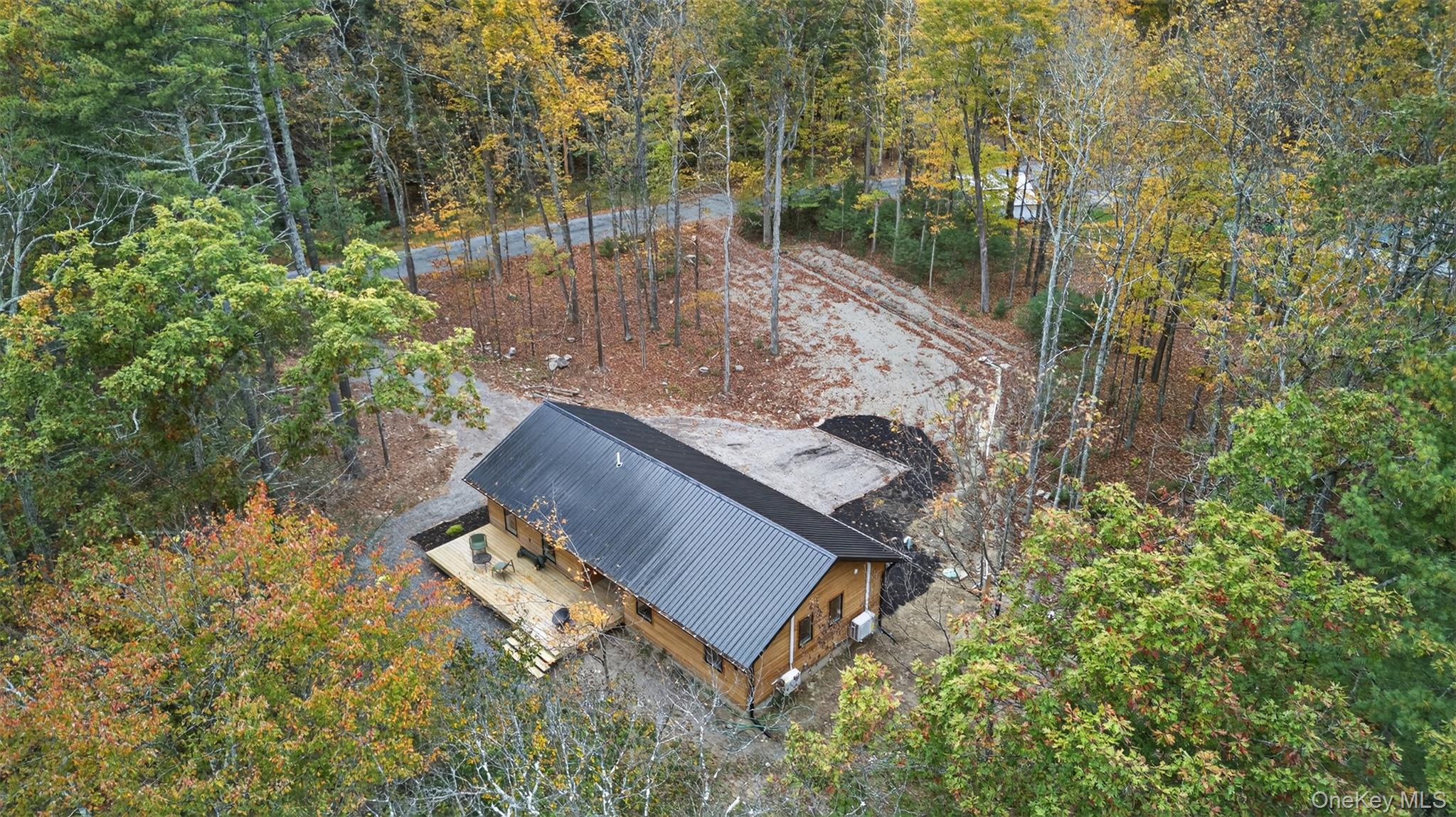 Hurley, New York 12443, United States, 2 Bedrooms Bedrooms, ,2 BathroomsBathrooms,Residential,Active,224117