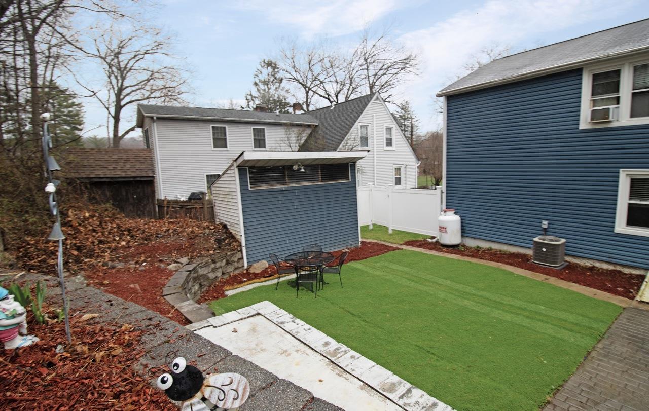 16 Wintergreen Avenue, Newburgh, Florida image 34