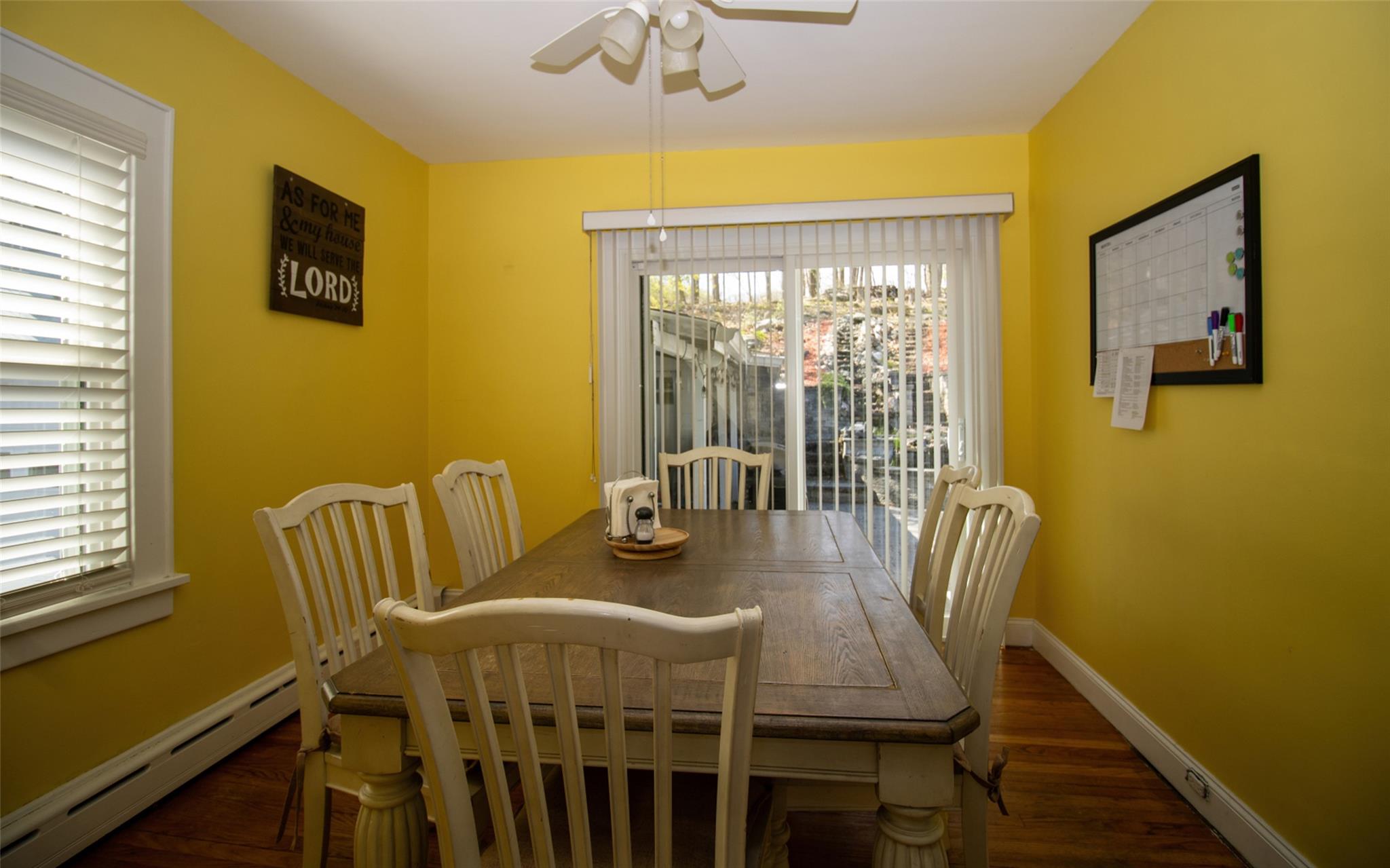 16 Wintergreen Avenue, Newburgh, Florida image 6