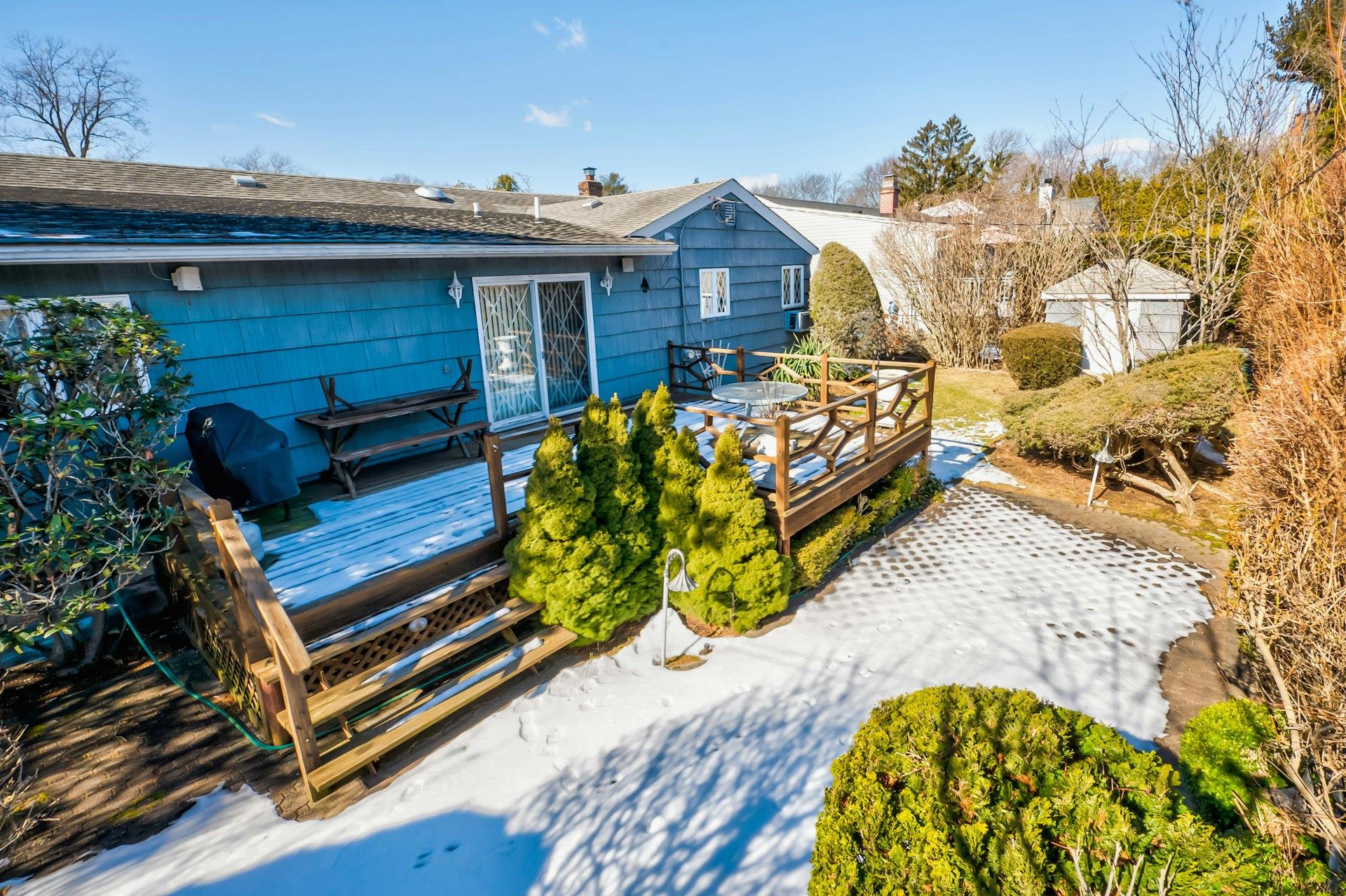 15 Cooper Street, Farmingdale, New York image 26