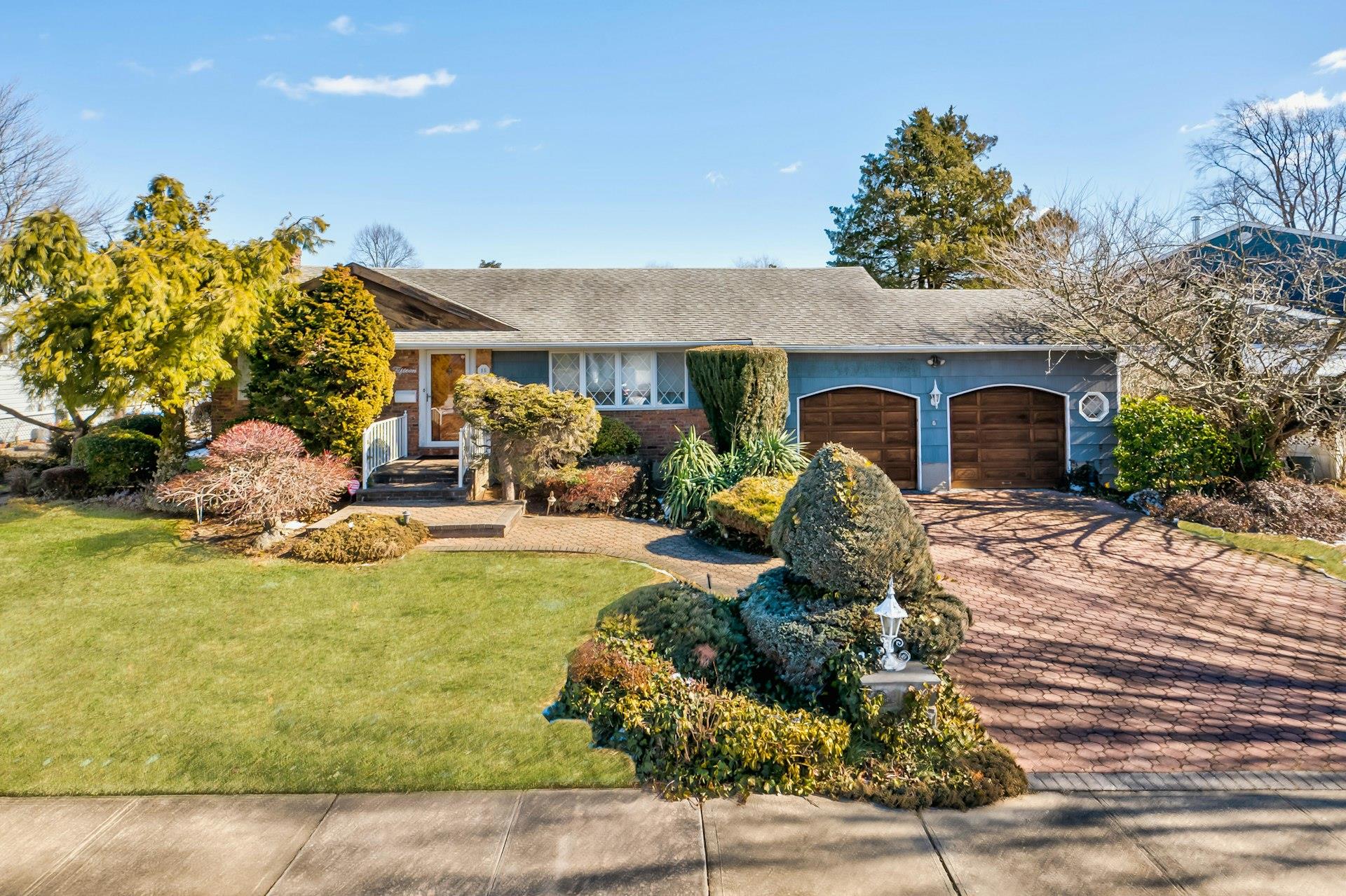 15 Cooper Street, Farmingdale, New York image 2