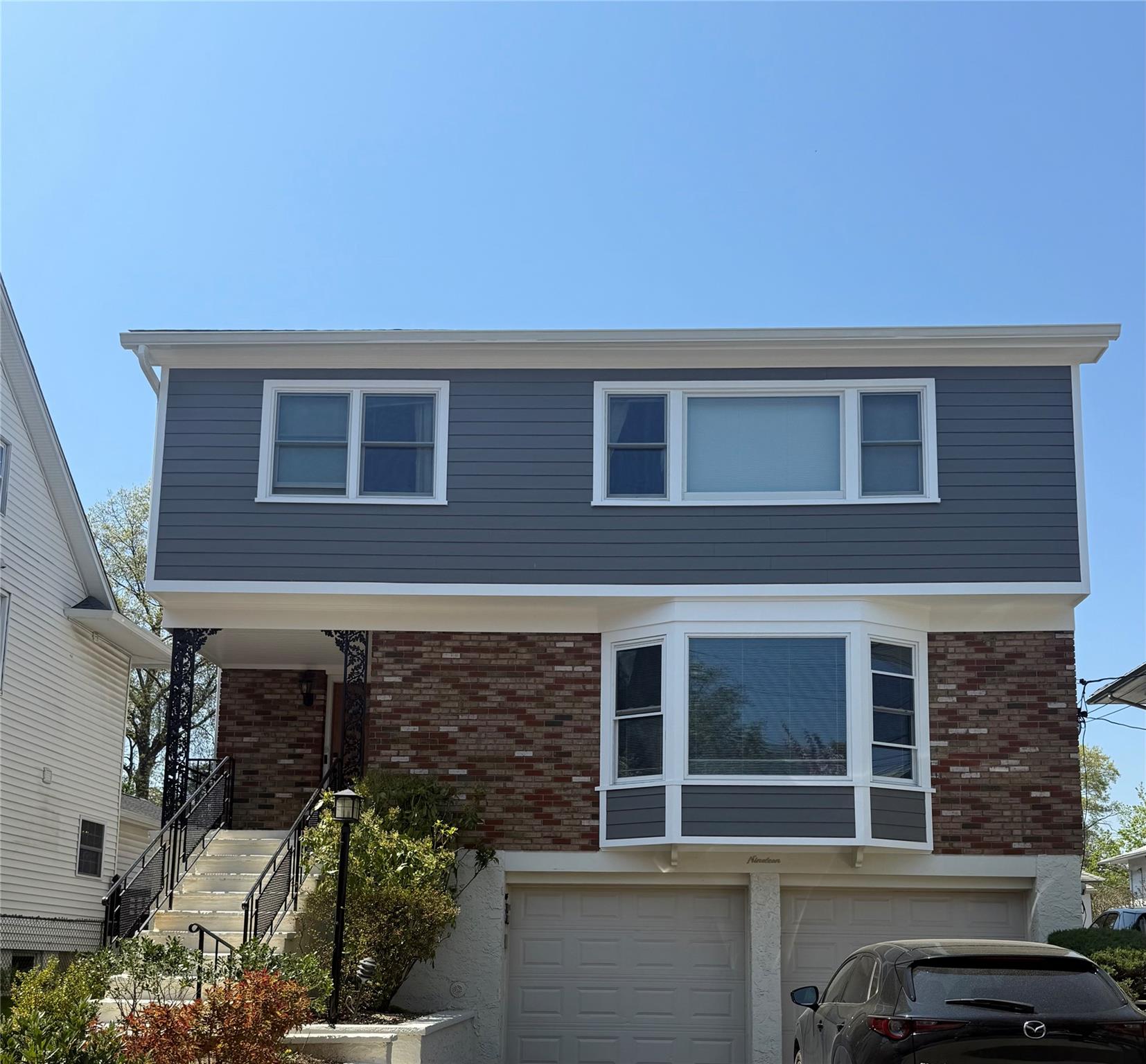 Third Avenue 1, Pelham, New York - 3 Bedrooms  
3 Bathrooms  
6 Rooms - 