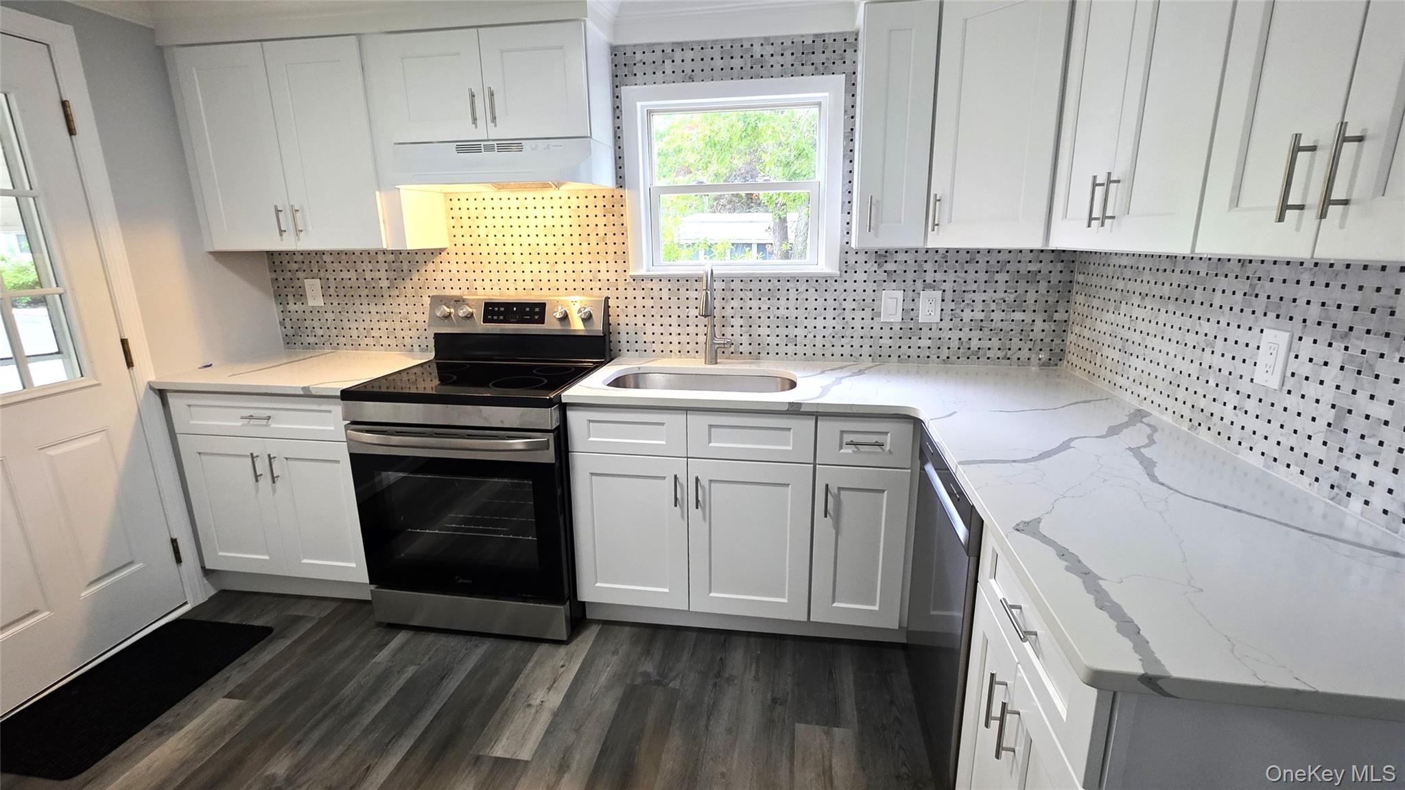 525 Riverleigh Avenue 27 Birch