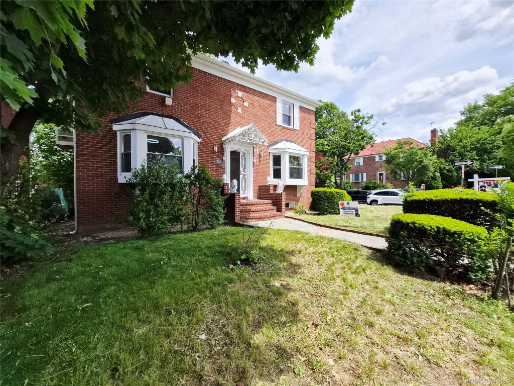 Photo of 8019 UTOPIA Parkway, Jamaica Estates, NY 11432 (MLS # 1054748)