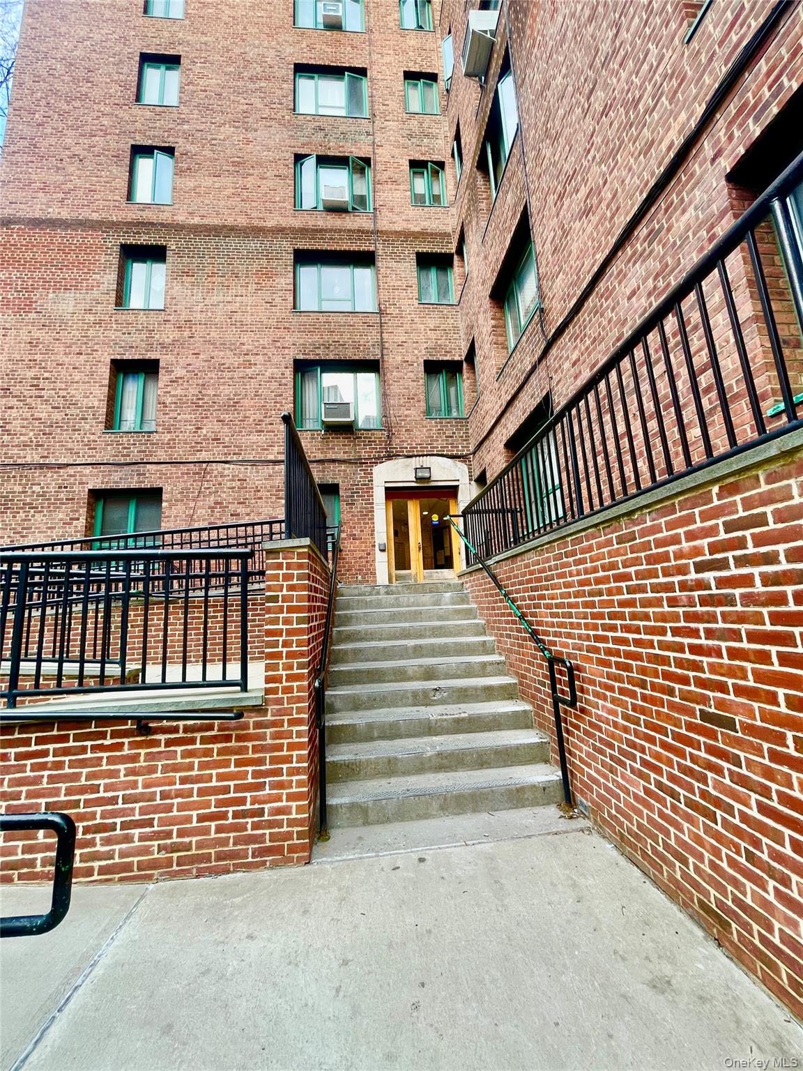 Photo 1 of 22 — 1594 Metropolitan Avenue TD, Bronx, NY 10462