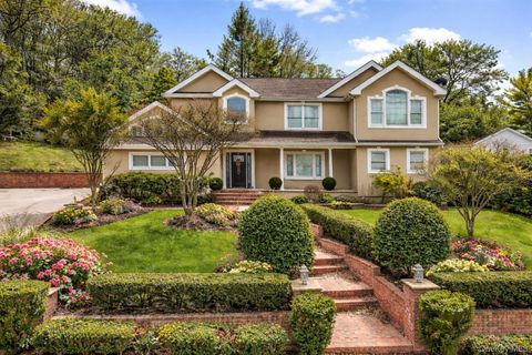 4 2nd Street Woodbury NY 11797