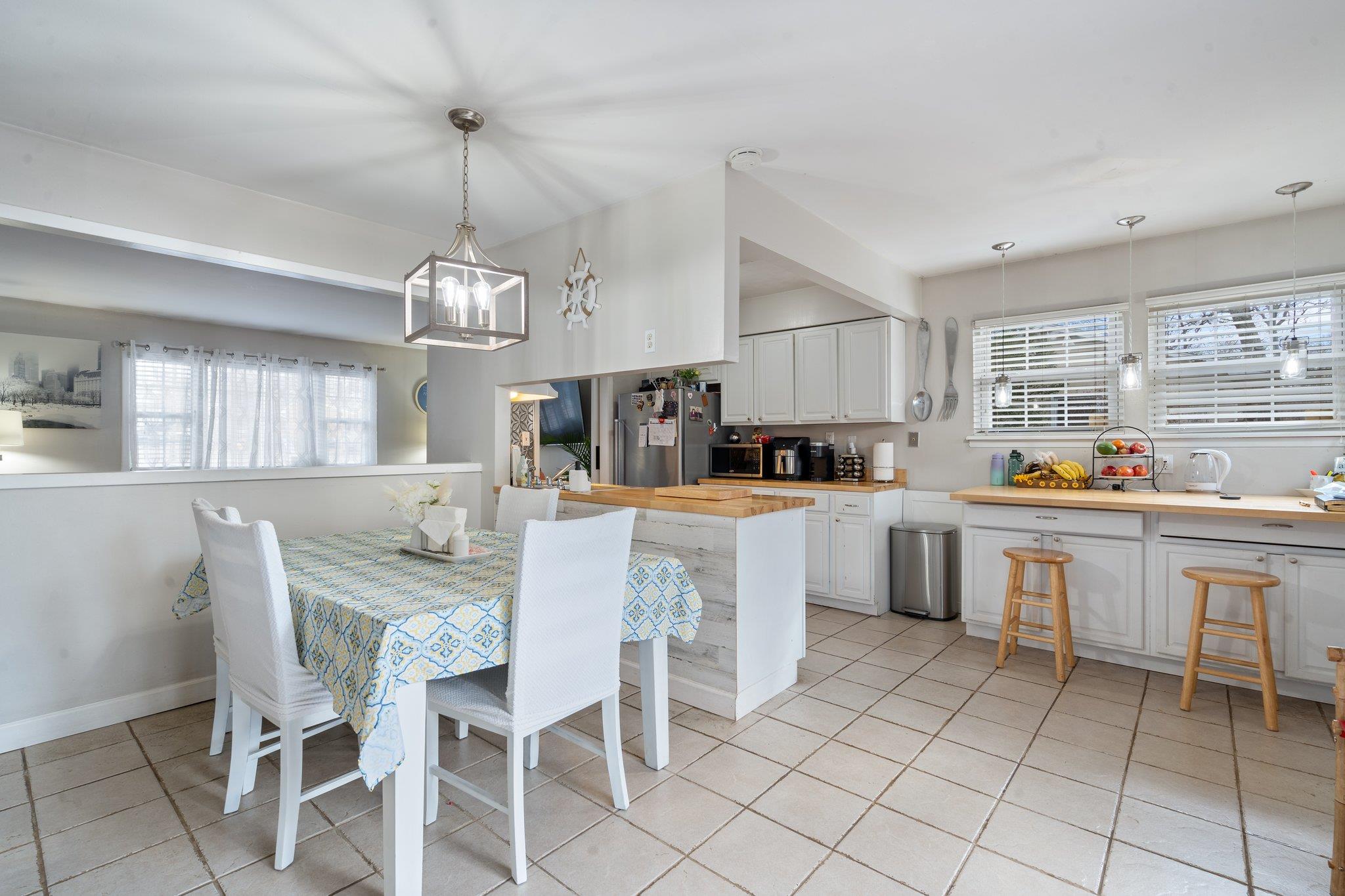 23 Oakland Drive, Riverhead, New York image 14