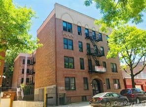 Photo of 132-30 Sanford Ave Ave #3B, Flushing, NY 11355 (MLS # 1047064)