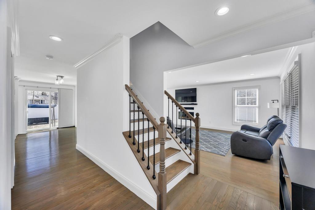 109 Forest Avenue, Nesconset, New York image 5