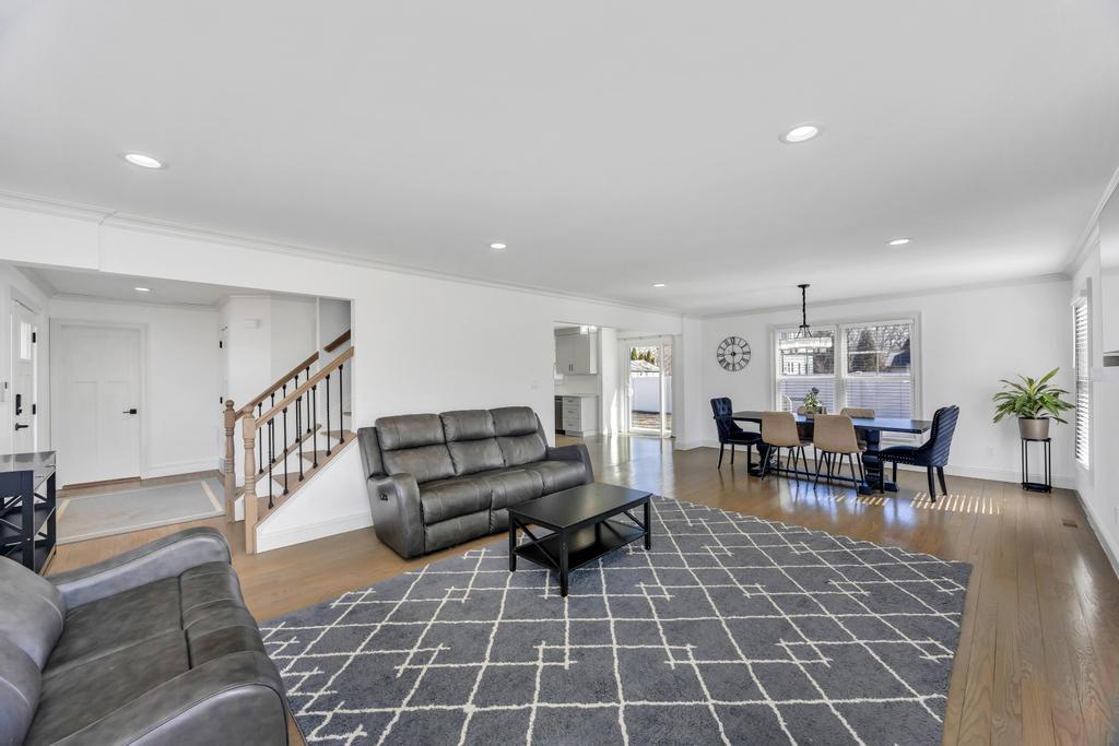 109 Forest Avenue, Nesconset, New York image 8