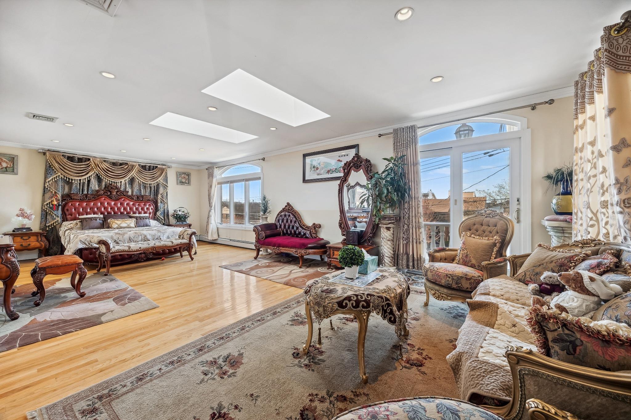 154-60 Riverside Drive, Whitestone, New York image 17