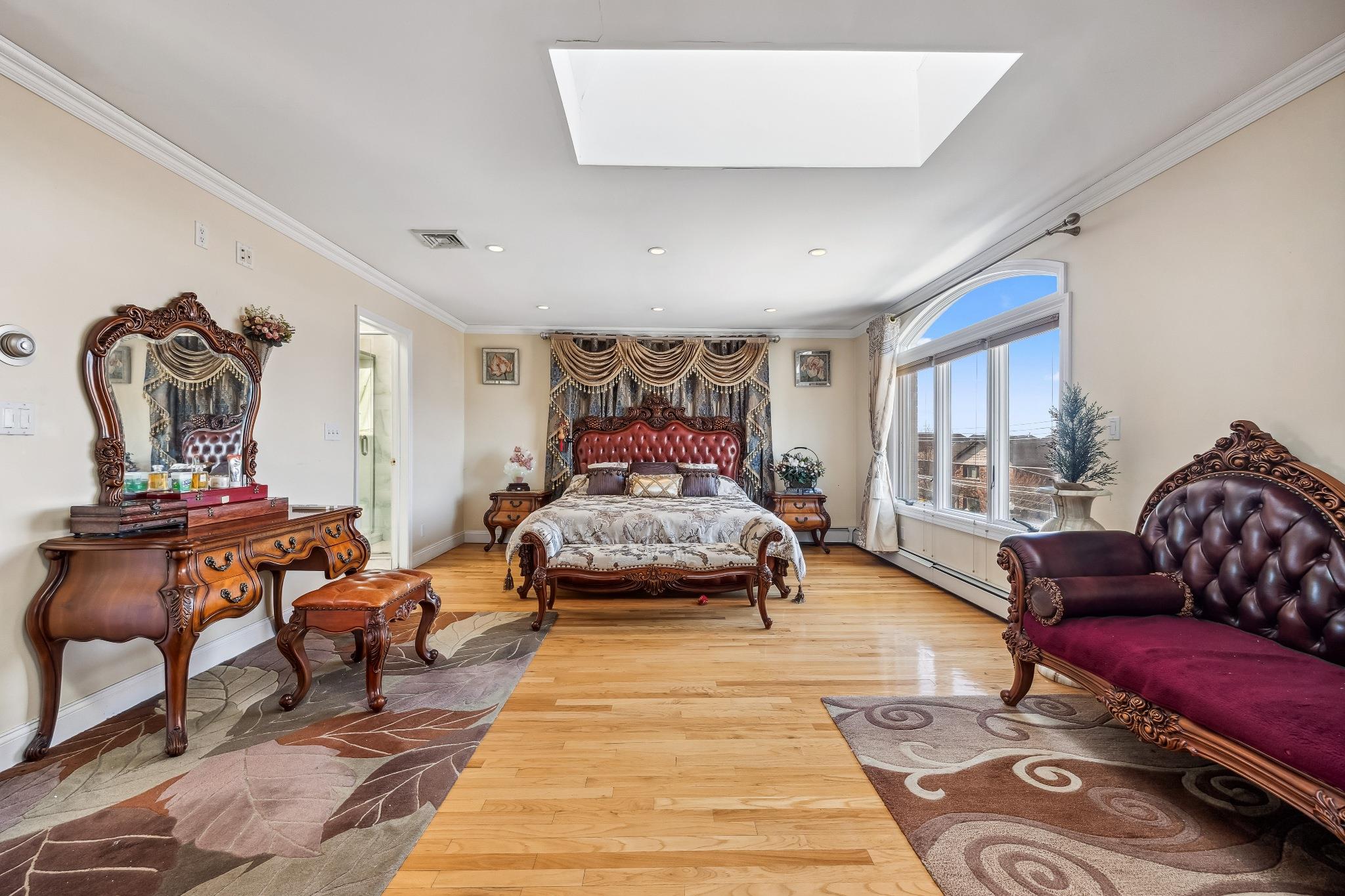 154-60 Riverside Drive, Whitestone, New York image 16