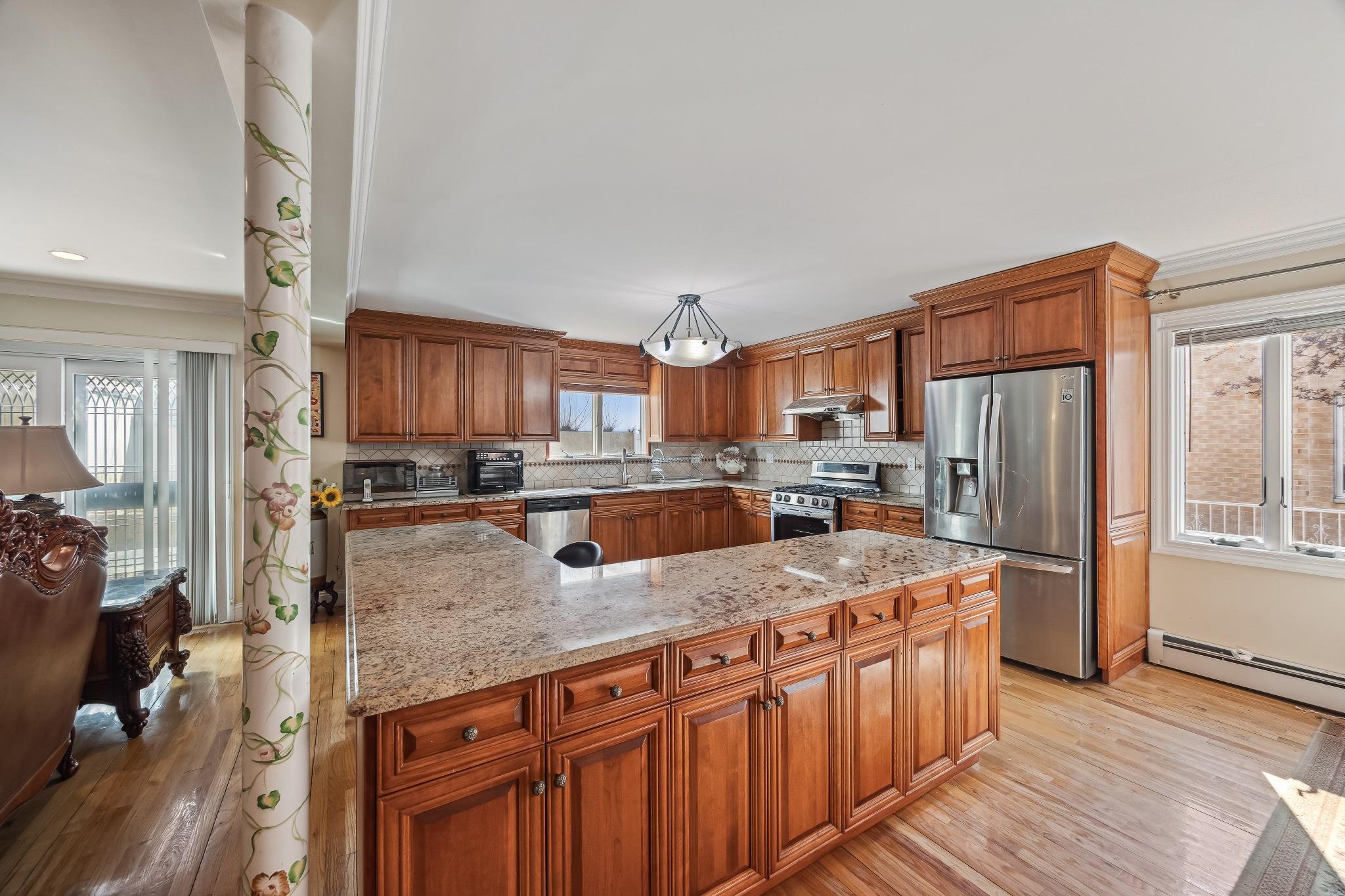 154-60 Riverside Drive, Whitestone, New York image 12