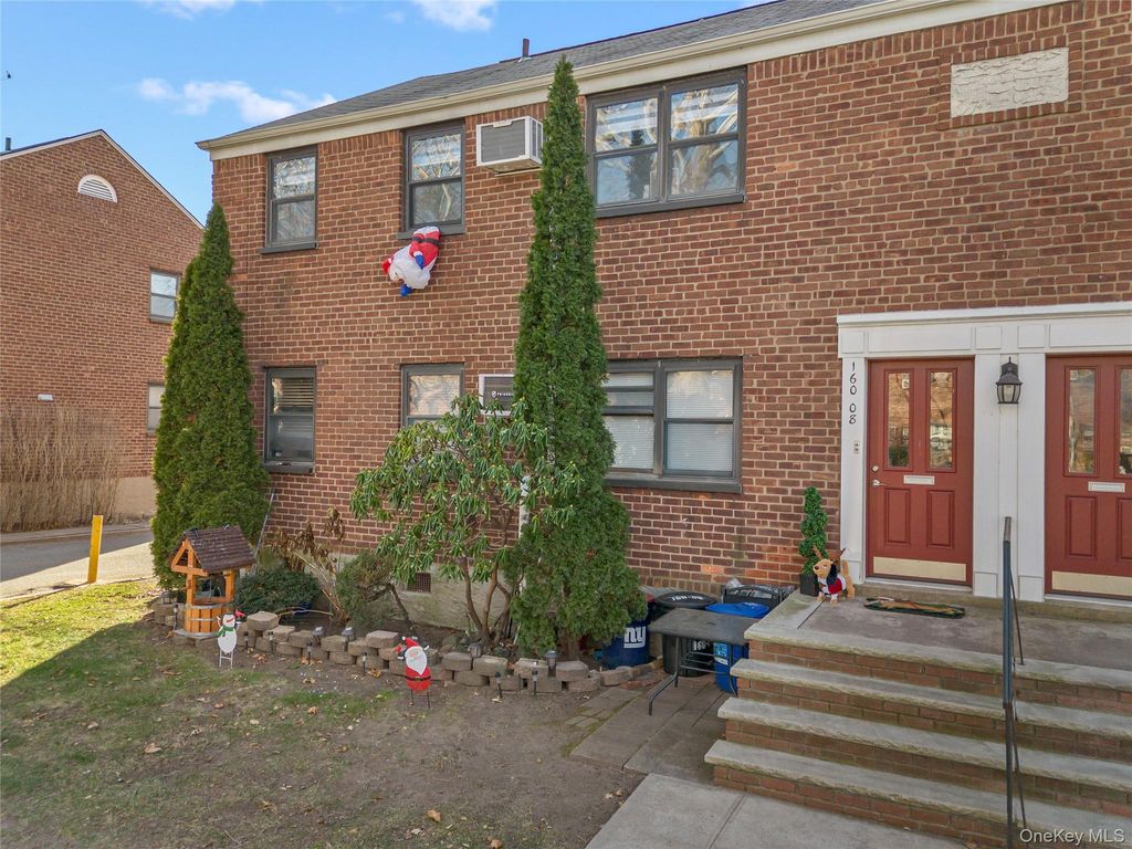 Photo of 160-08 16th Avenue #2nd Floor, Whitestone, NY 11357 (MLS # 945107)