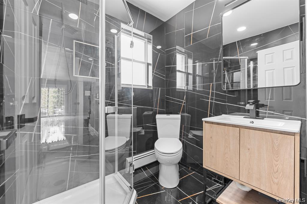 1010 Van Siclen Avenue