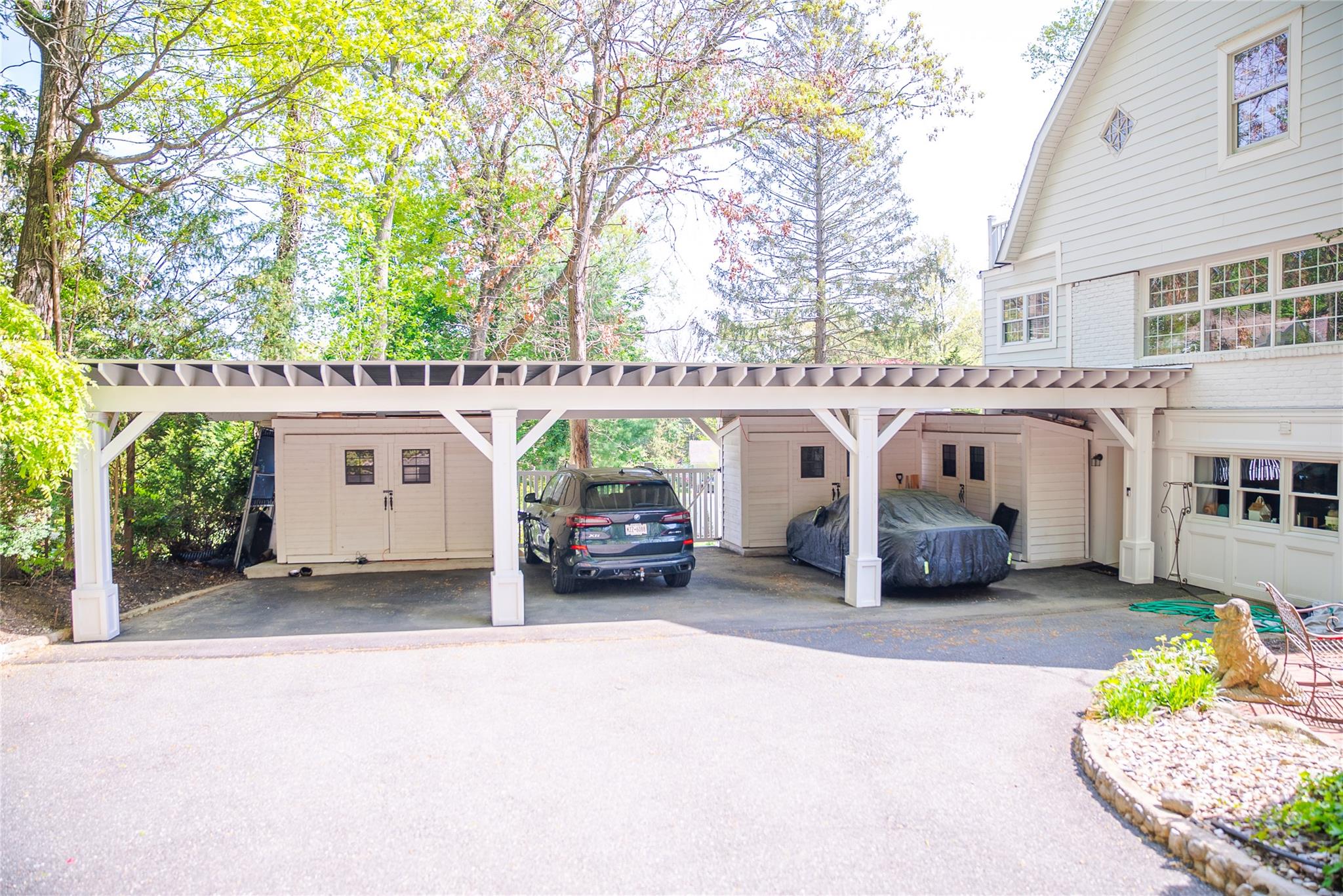 116 Little Neck Road, Centerport, New York image 36
