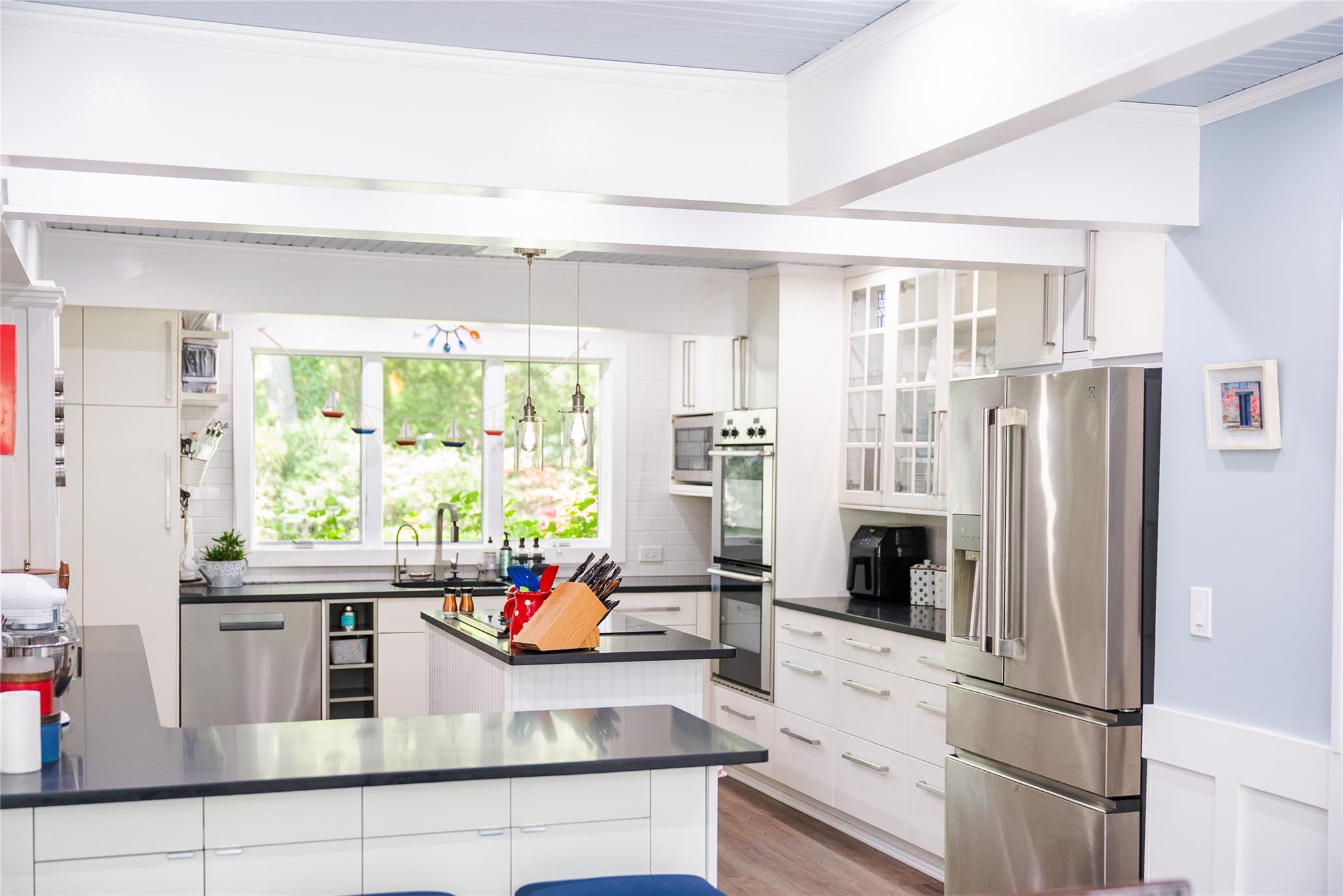 116 Little Neck Road, Centerport, New York image 4