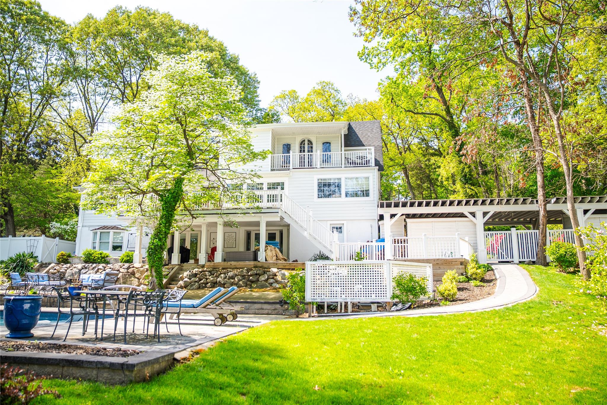 116 Little Neck Road, Centerport, New York image 37