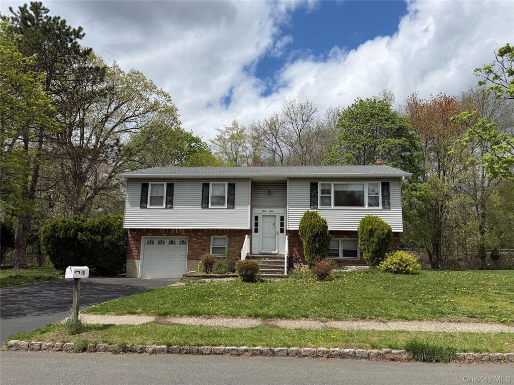 Photo of 48 Lake Nanuet Drive, Nanuet, NY 10954 (MLS # 987884)